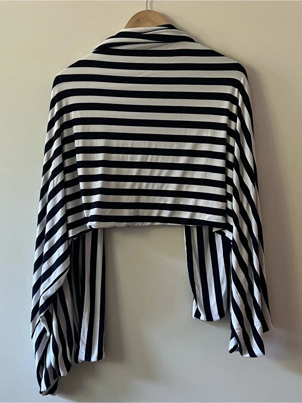Mott50 Multi-Use Shawl Beach Cover-up Nursing Sarong Navy and White Stripes EUC